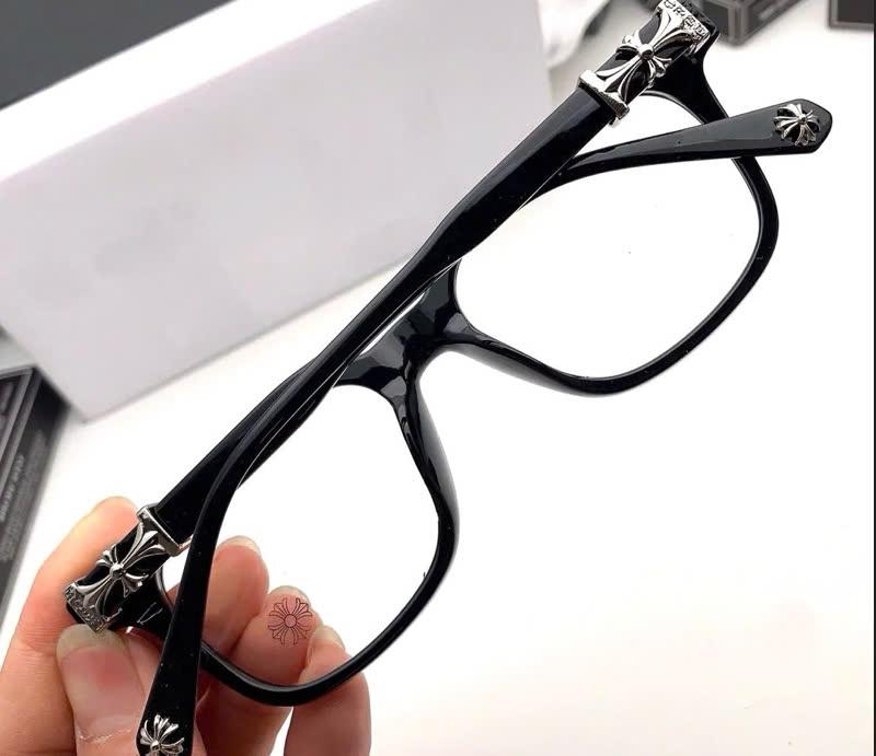 Eyeglasses in fashion for men and women, making meaningful gifts for fans