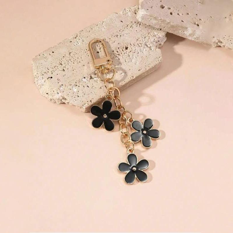 Flower Pendant Keychain, Summer Car Flower Keychain Pendant, Cute Car Decoration for Women and Girls, Car Accessories