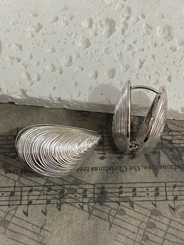 Vintage Creative Shell Design Hoop Earrings, Fashionable Jewelry for Women, Trendy All-match & Exquisite Jewelry for Birthday Gift