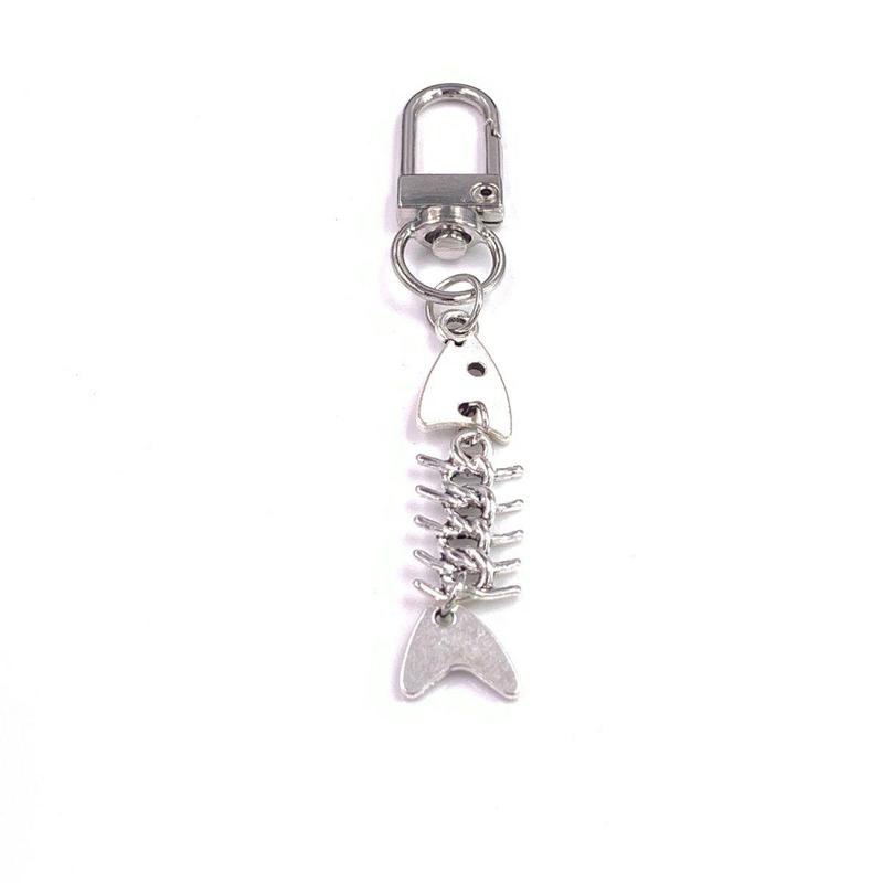 Cute Fish Bone Shaped Design Keychain, Car Accessories, Car Stuff, Creative Keychain for Car Key, Car Decor for Girls, Car Interior Decorative Pendant, Car Interior Decor Accessories, Car Gadgets