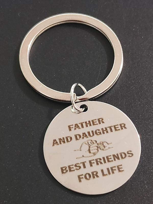 Round Stainless Steel Keychain, Dad and Daughter Hand Pattern Keychain for Car Keys, Fashion Keychain for Women & Men, Fashion Accessories for Daily Use