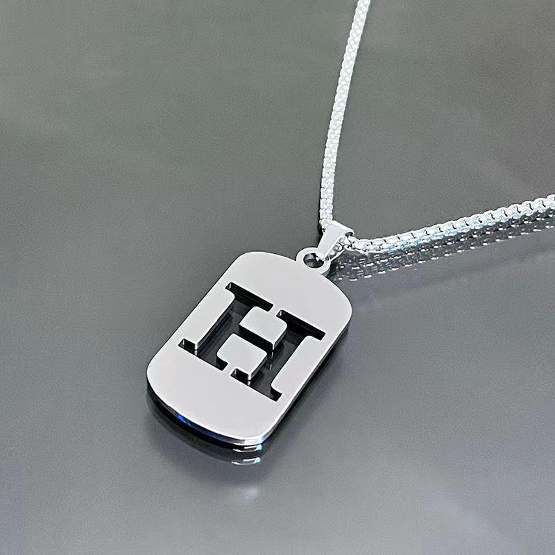 26-character English alphabet necklace Taigang chain for men and women, clothing accessories for couples, simple and versatile,hollow design