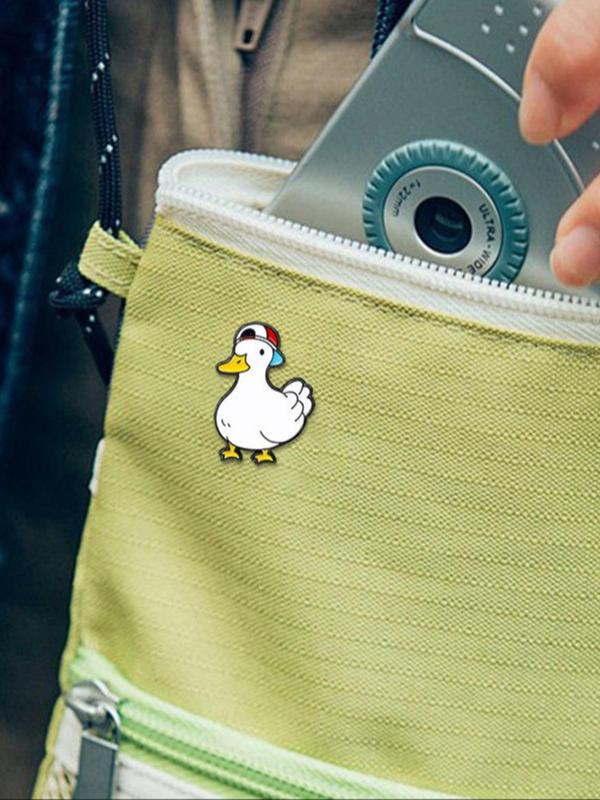 Unisex Cute Cartoon Goose Design Brooch, Fashion Badge for Backpack & Hat & Clothes Decor, Trendy All-match Kawaii Accessories for Birthday Gift