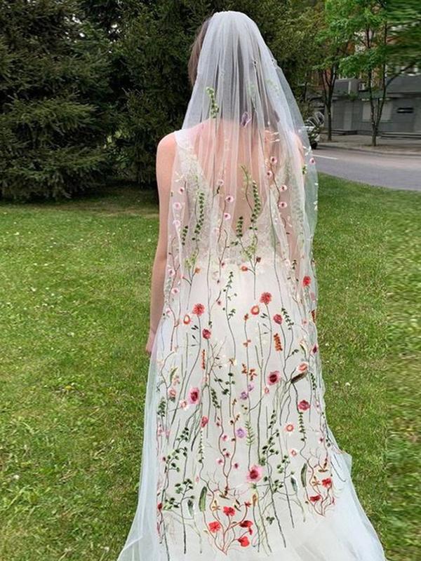 Floral Embroidered Contrast Mesh Veil, Flower Decor Long Veil for Wedding, Bridal Party, Formal Occasions, Fashion Accessories for Women & Girls