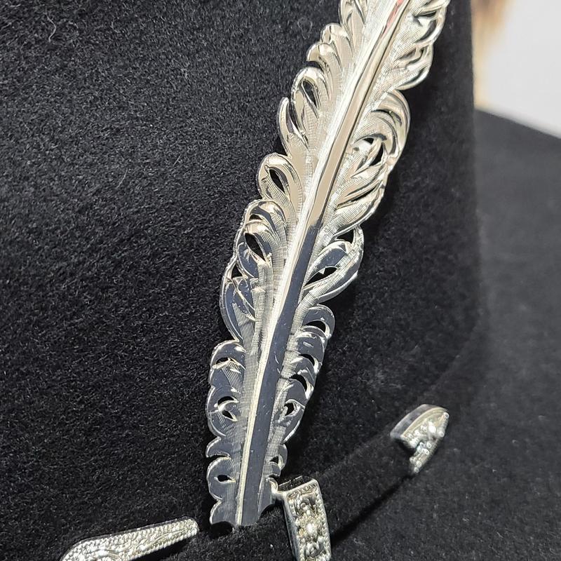 Laca Gold and Silver Detailed Feathers for Tejanas