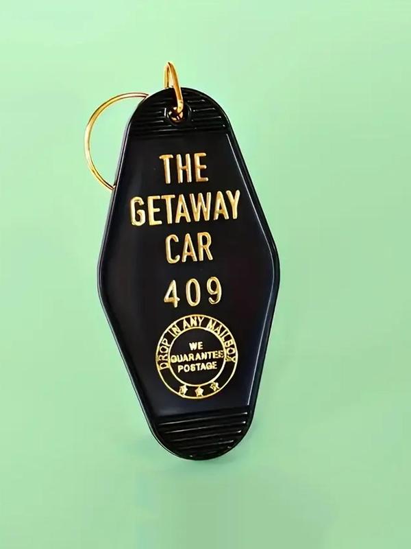 Vintage the Getaway Car Letter Pattern Keychain, Cute Cartoon Hotel Plastic Pendant Keychain, Fashion Accessories for Men & Women