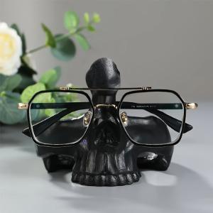 Rustic Chic Skull Shaped Resin Eyeglass Holder - Unique Home Storage Solution, Decorative Desk Accessory, Best Gift Idea for Glasses Storage, Organize Your Workspace, Add a Touch of Whimsy to Your Office or Study