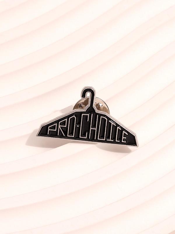 Creative Clothes Hanger Shaped Brooch, Fashionable Letter Design Alloy Badge for Backpack & Clothes Collar, Trendy All-match & Exquisite Brooch for Birthday Gift