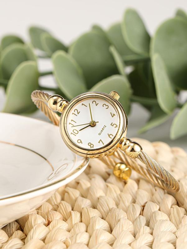 Round Pointer Quartz Watch - Stylish and Elegant Timepiece, Perfect Gift for Students Going Back to School