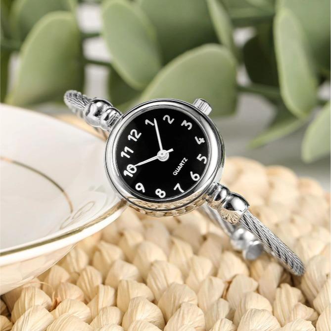 Round Pointer Quartz Watch - Stylish and Elegant Timepiece, Perfect Gift for Students Going Back to School