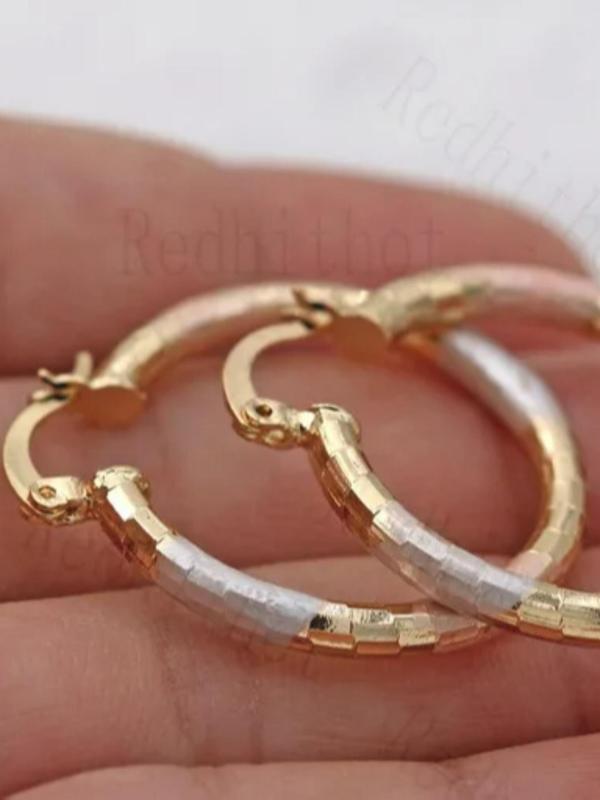 1 Pair Fashion Simple Elegant Hoop Earrings