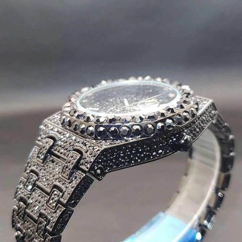 Quartz Watch with Zircon Bezel