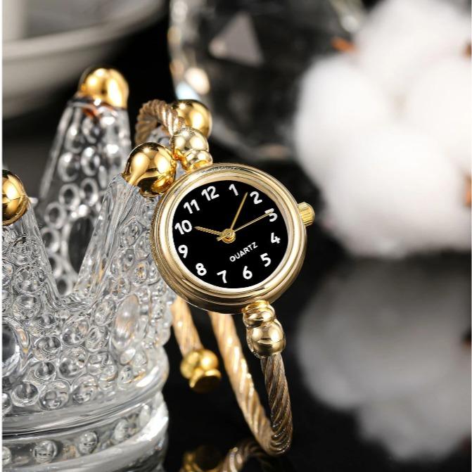 Round Pointer Quartz Watch - Stylish and Elegant Timepiece, Perfect Gift for Students Going Back to School