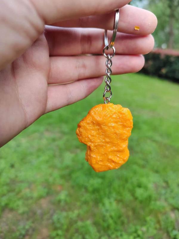 Cute Cartoon Artificial Chicken Nugget Decor Keychain, Funny Chicken Nugget Pendant Keychain, Fashionable Fun Keychain Charm for Men and Women, Creative Small Gifts, Holiday Accessories