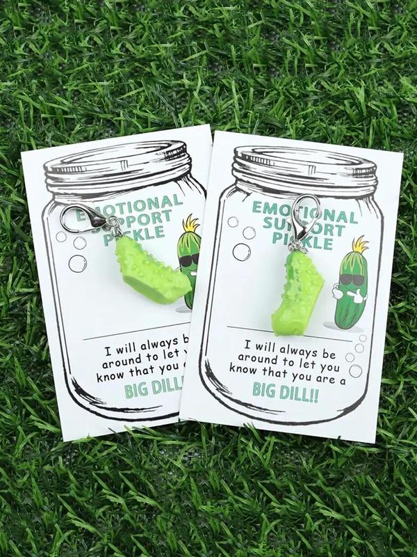 Cucumber Design Resin Keychain, Novelty Cucumber Charm, Positive Gift for Birthdays, Fun Paper Pocket Card for Home & Kitchen Decor