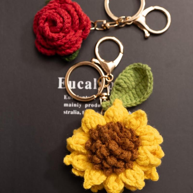 Crochet Sunflower & Rose Keychain, 1 Count 2 Counts Cute Creative Handmade Crochet Decoration, Beautiful Home Party Decoration