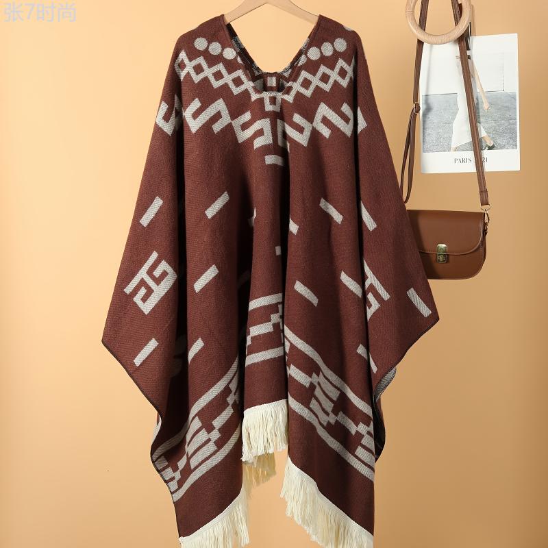 MARRYHAPPY Men's Vintage-Style Warm Poncho - Geometric Pattern, Tassel Detail, Cozy Acrylic Blend Shawl for Outdoor Adventures