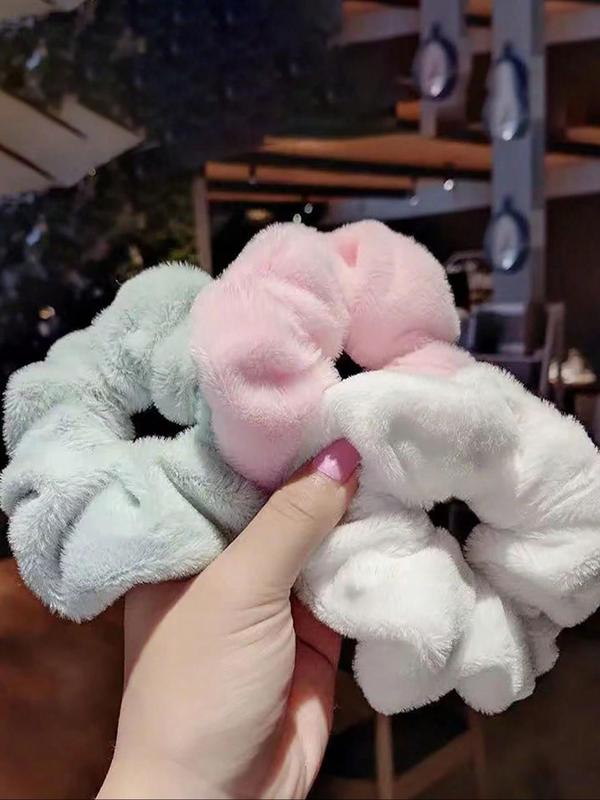 Cute Plush Ruched Design Hair Tie, 1 5 Counts Fashion All-match Hair Tie for Fall & Winter, Casual Solid Color Hair Accessories for Party & Daily Use