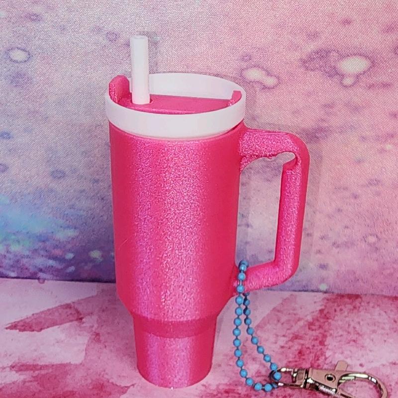 Tumbler Keychain Lip Balm Holder - Portable and Convenient Accessory cute keychain