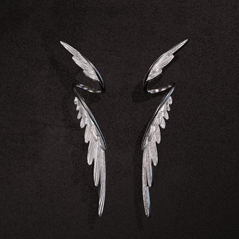 Needle rotating wing earrings with a cool and elegant style, personalized and high-end earrings