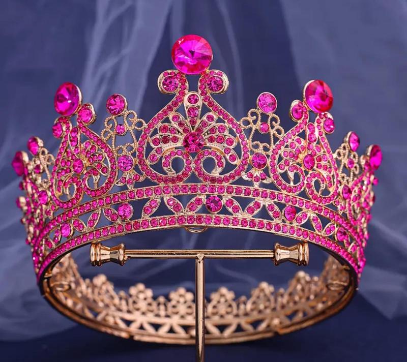 Crowns for any floral arrangement or for any occasion fits perfect . Great quality .