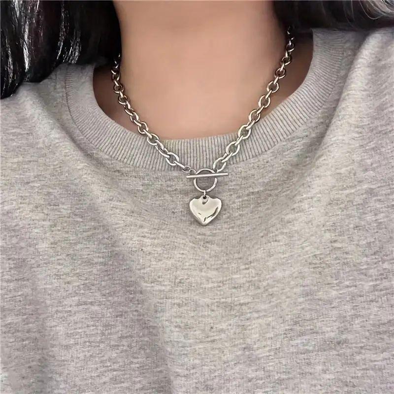 Stunning Heart-Shaped Pendant Stainless Steel Jewelry Set，1pcs 20in & 1 pcs 8in