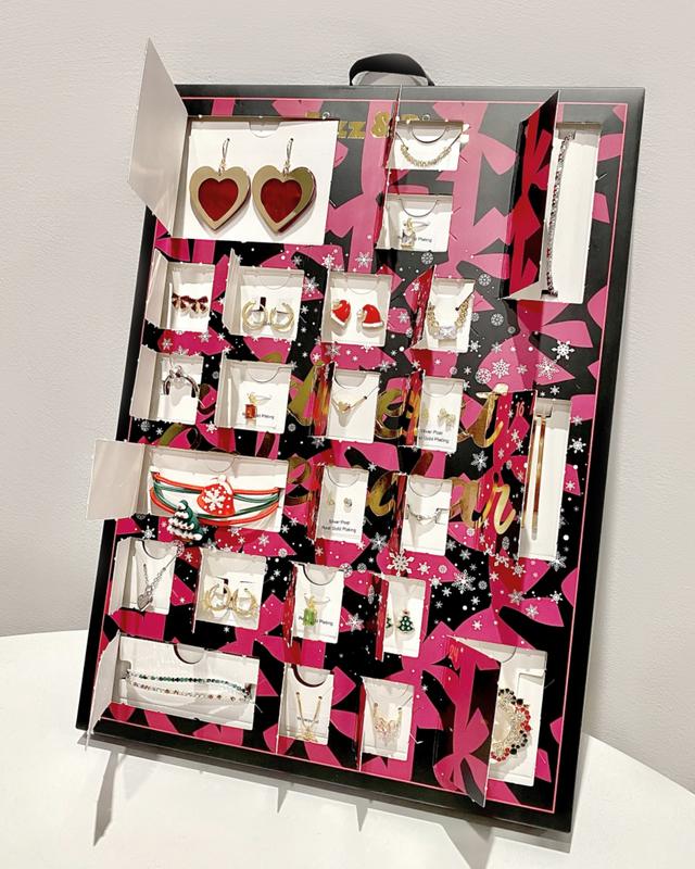 Fizz & Rizz Christmas Gift 24-Day Advent Calendar-Fashion Jewelry Lucky Box Holiday Countdown Gift With Rings Earrings Bracelet Necklace